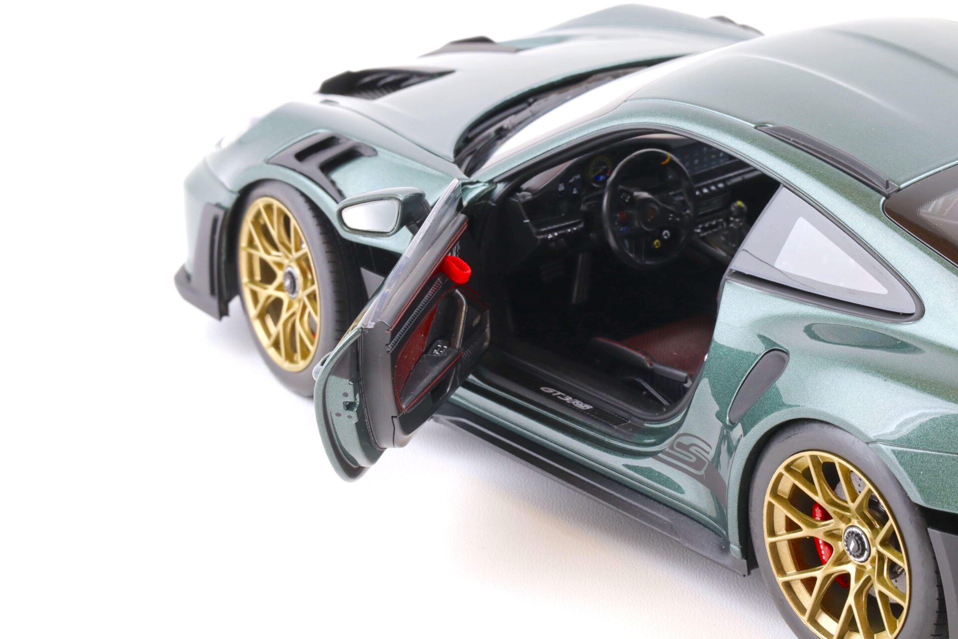 1:18 Norev Porsche 911 (992) GT3 RS Coupe 2022 Malachite green metallic - Limited 504 pcs.