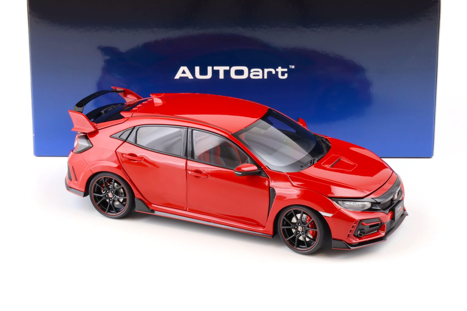 1:18 AUTOart Honda Civic Type R (FK8) 2021 Flame red 73223