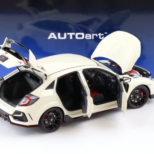 1:18 AUTOart Honda Civic Type R (FK8) 2021 Championship white 73220