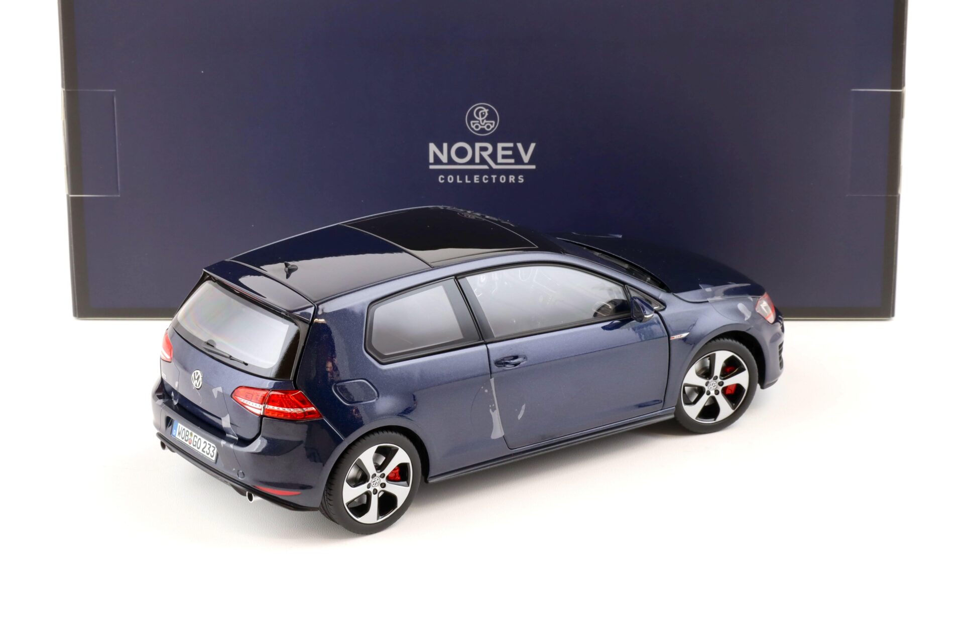 1:18 Norev VW Golf VII 7 GTI 2013 night blue metallic - Limited 200 pcs.