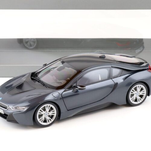 1:18 Paragon 2013 BMW i8 Coupe Sophisto grey and frozen grey