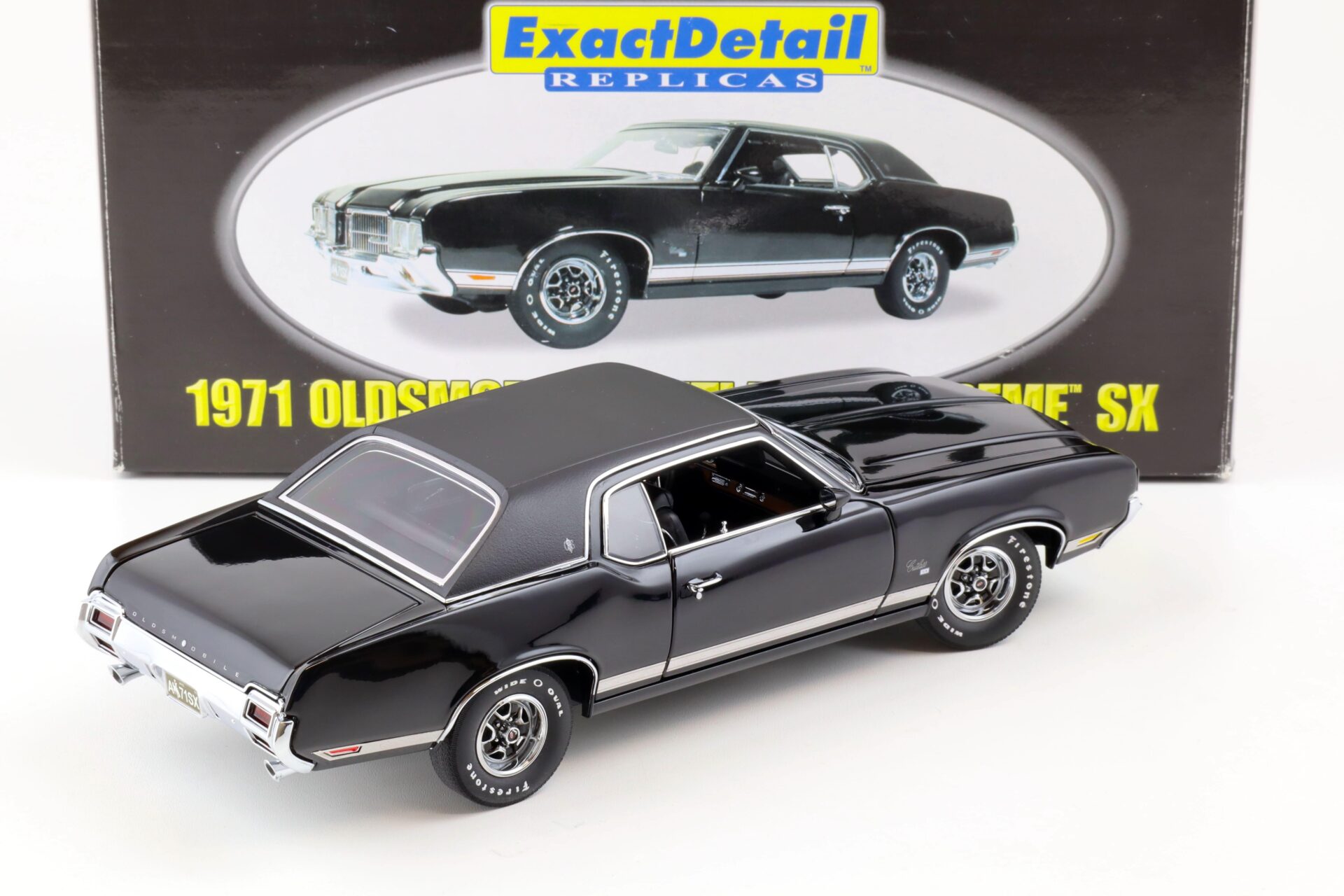 1:18 Exact Detail 1971 Oldsmobile Cutlass Supreme SX Coupe black