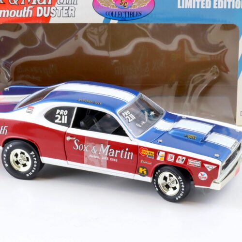 1:18 ERTL Supercar 1970 Plymouth Duster PRO STOCK Sox & Martin #PRO 211