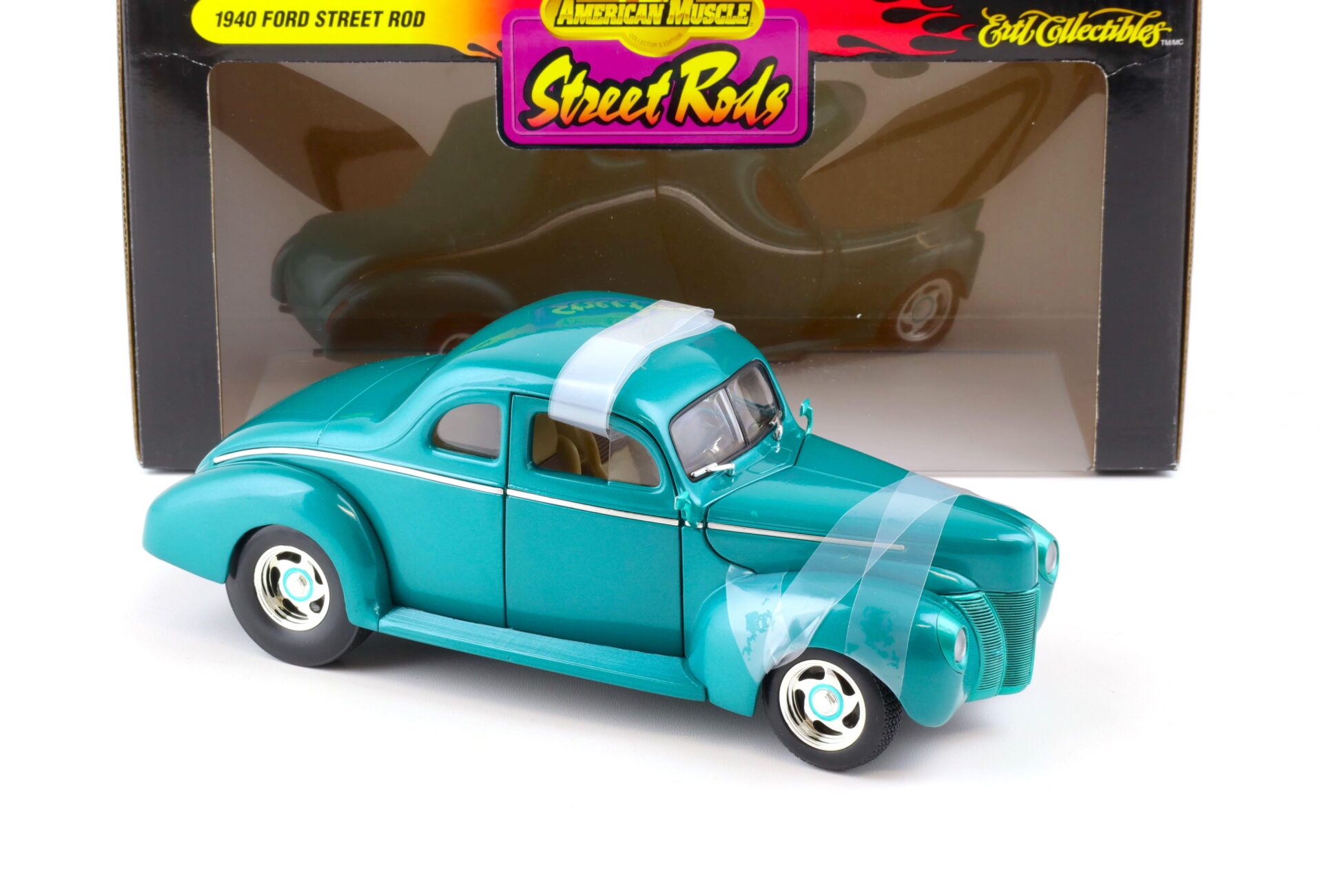1:18 ERTL 1940 Ford Street Rod Hot Rod Street Rods turquoise metallic