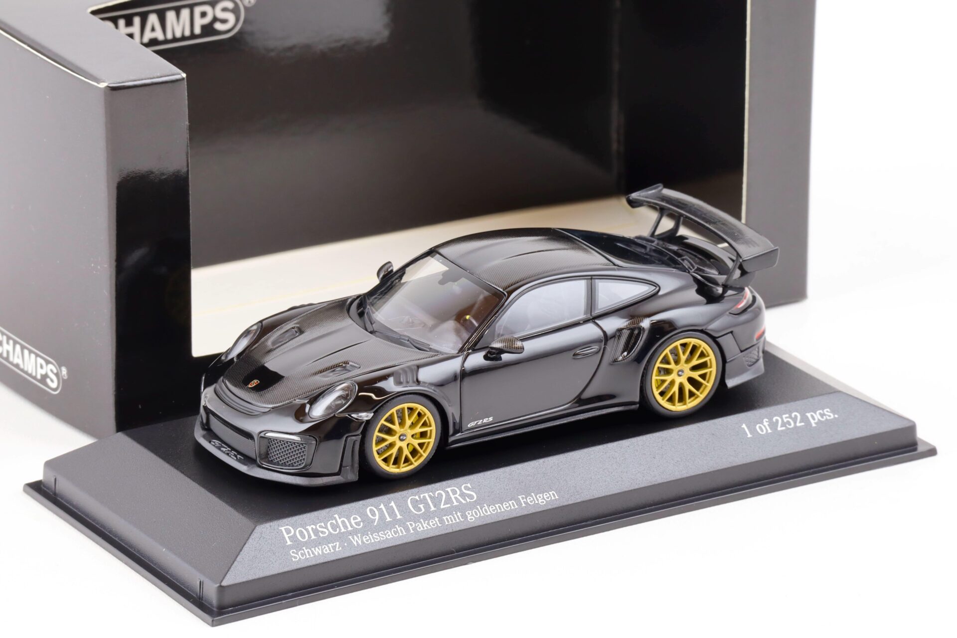 ID 82787 orig.jpg 1:43 Minichamps Porsche 911 (991.2) GT2 RS Weissach Package 2018 black/ gold wheels