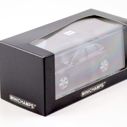 1:43 Minichamps Porsche Cayenne 2017 deep black metallic
