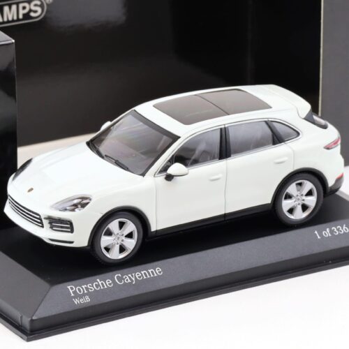 1:43 Minichamps Porsche Cayenne 2017 white