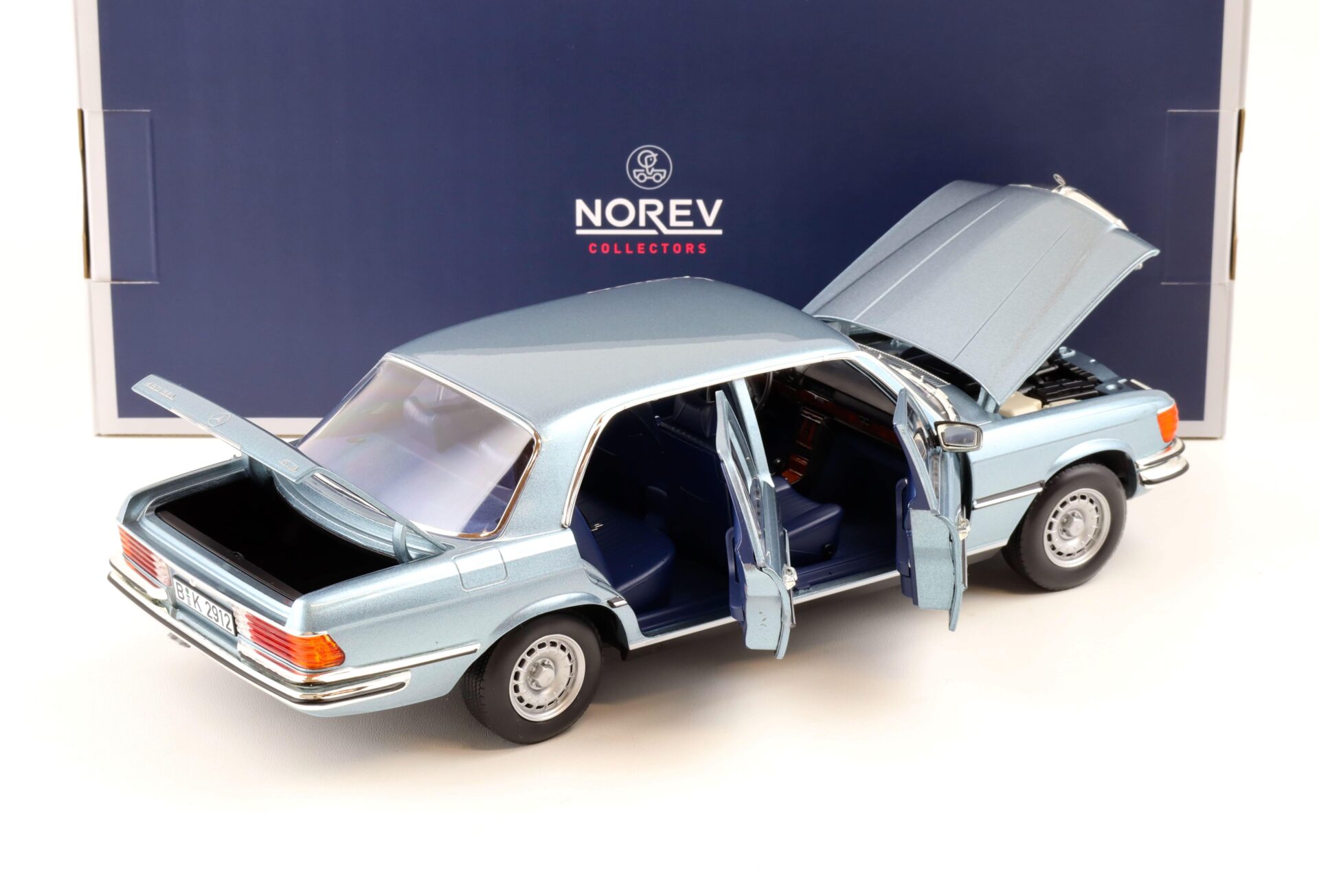 1:18 Norev Mercedes 450 SEL 6.9 Limousine grey/blue metallic 1976