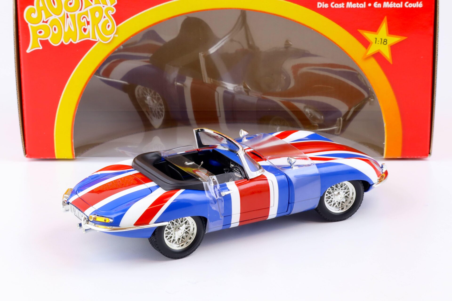 1:18 ERTL Joyride Jaguar E-Type Roadster Austin Powers SHAGUAR blue/red/white