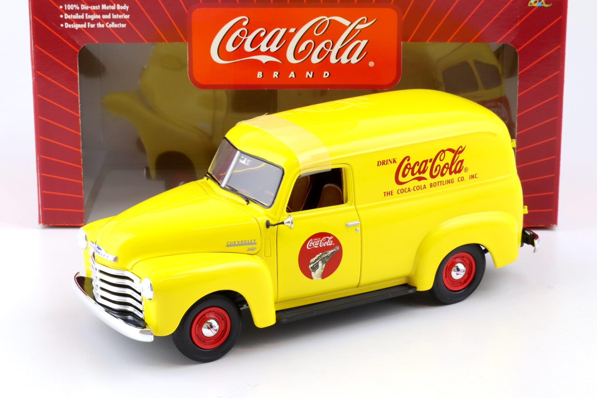 1:18 Johnny Lightning 1948 Chevrolet Panel Delivery Van COCA COLA yellow
