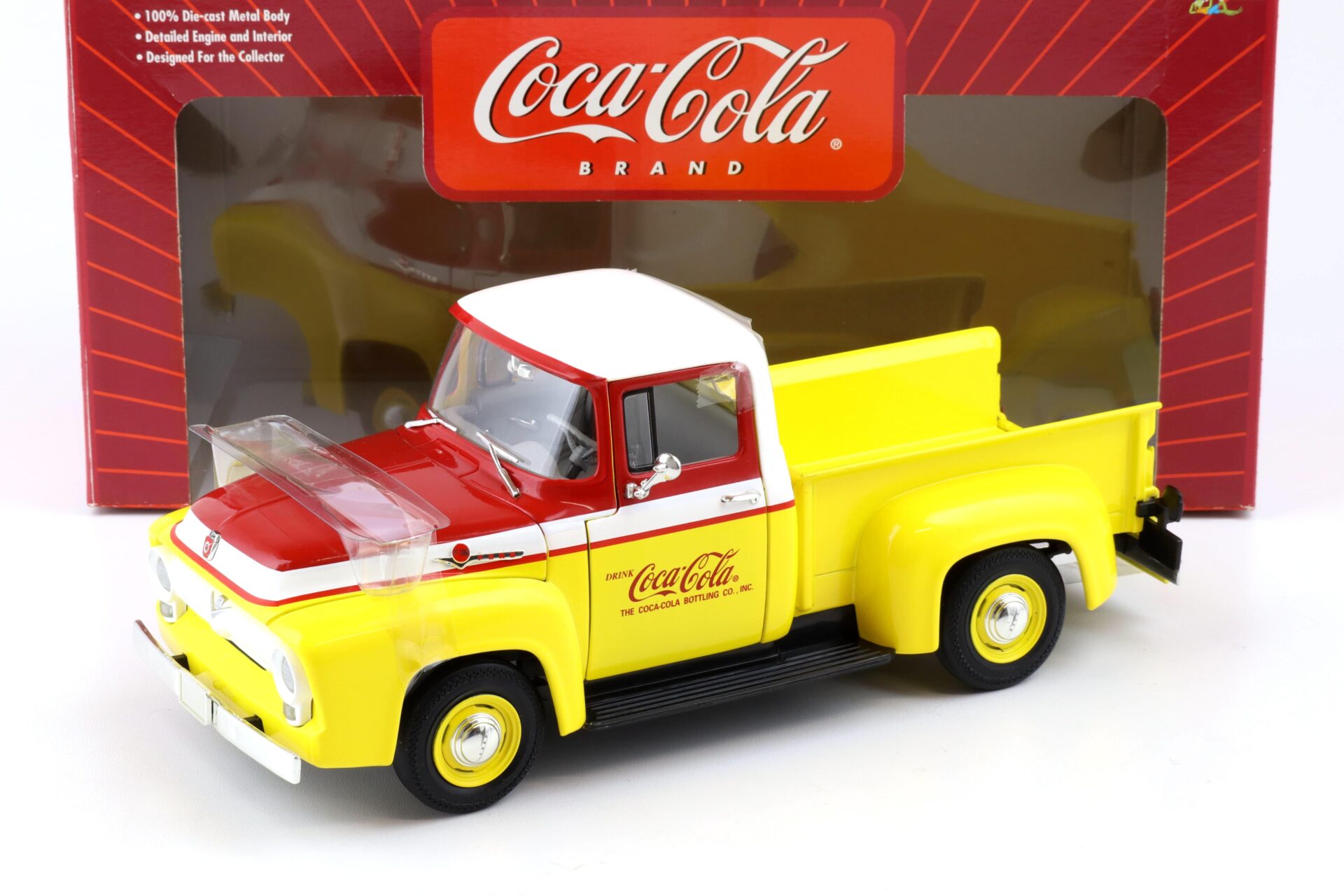 1:18 Johnny Lightning 1956 Ford Pickup COCA COLA yellow/ red/ white