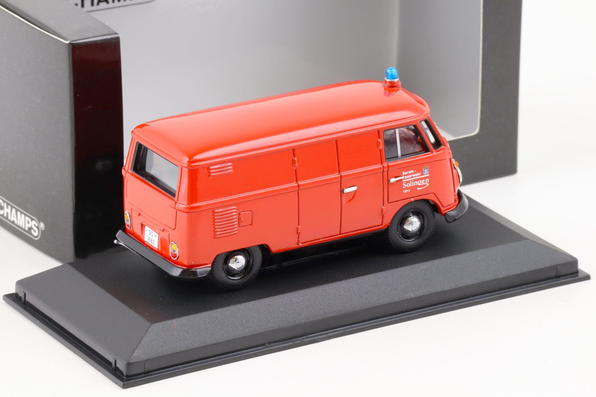 1:43 Minichamps VW T1 Kastenwagen 1966 red Feuerwehr Solingen