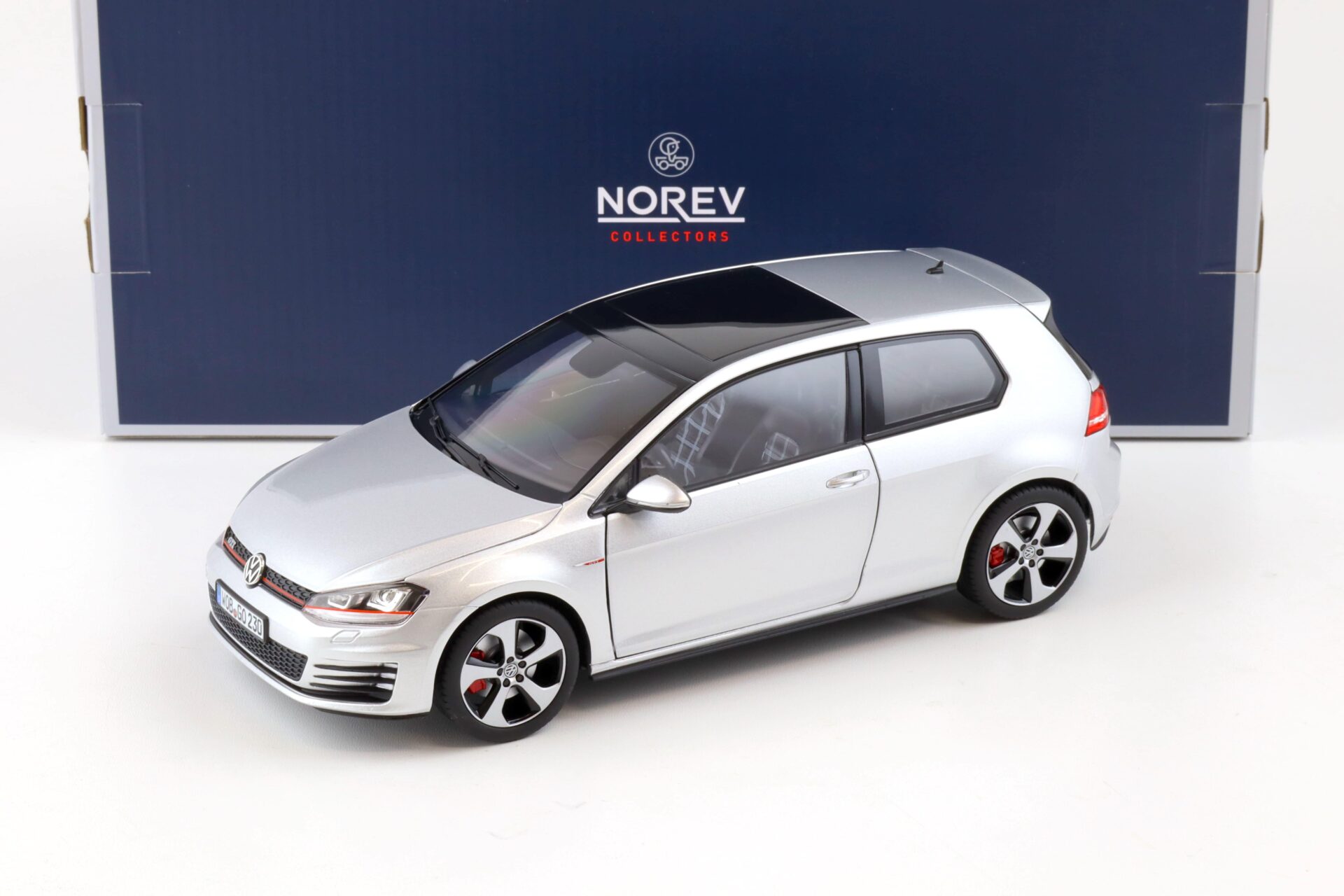1:18 Norev VW Golf VII 7 GTI 2013 Reflex silver