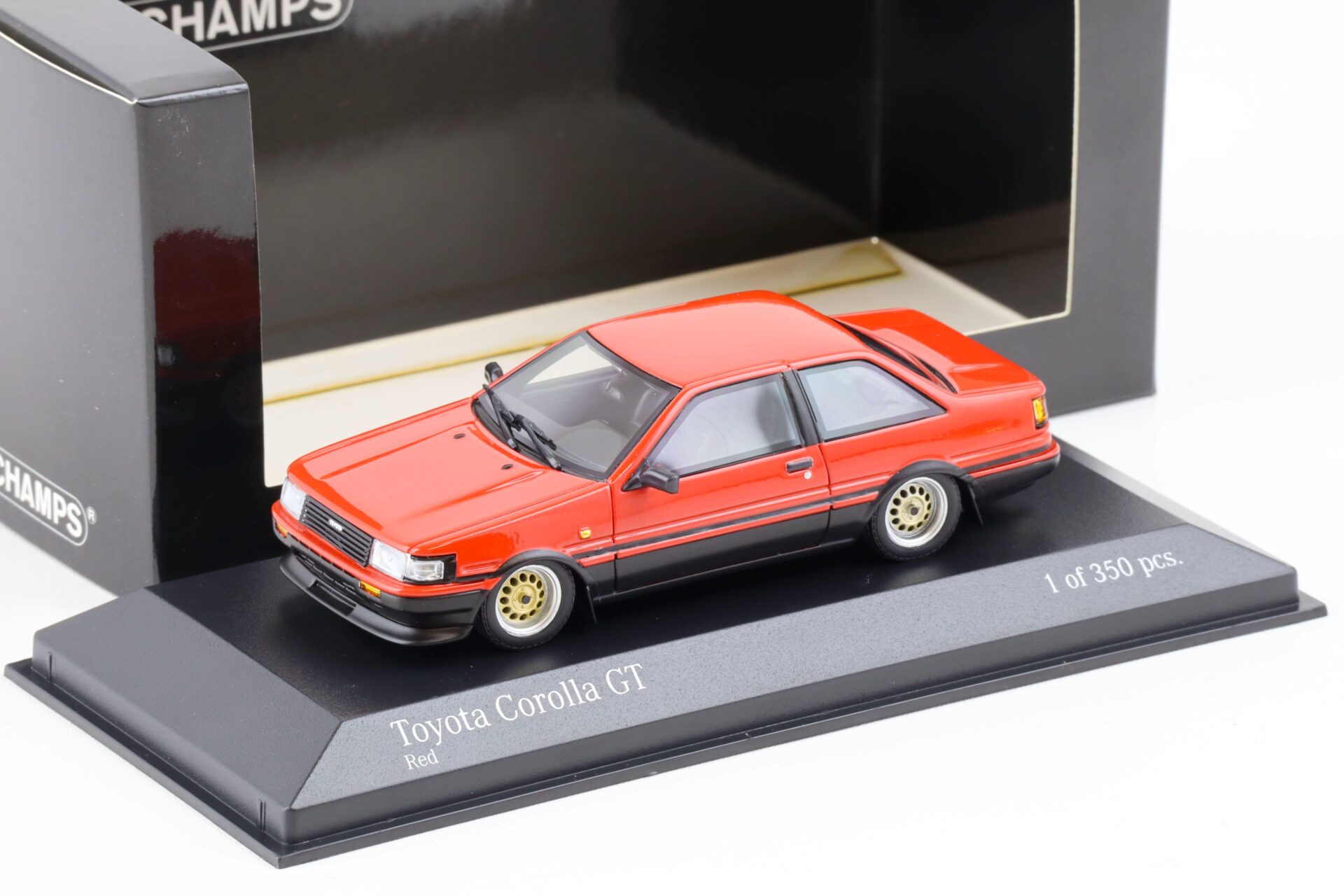 1:43 Minichamps Toyota Corolla GT 1984 red