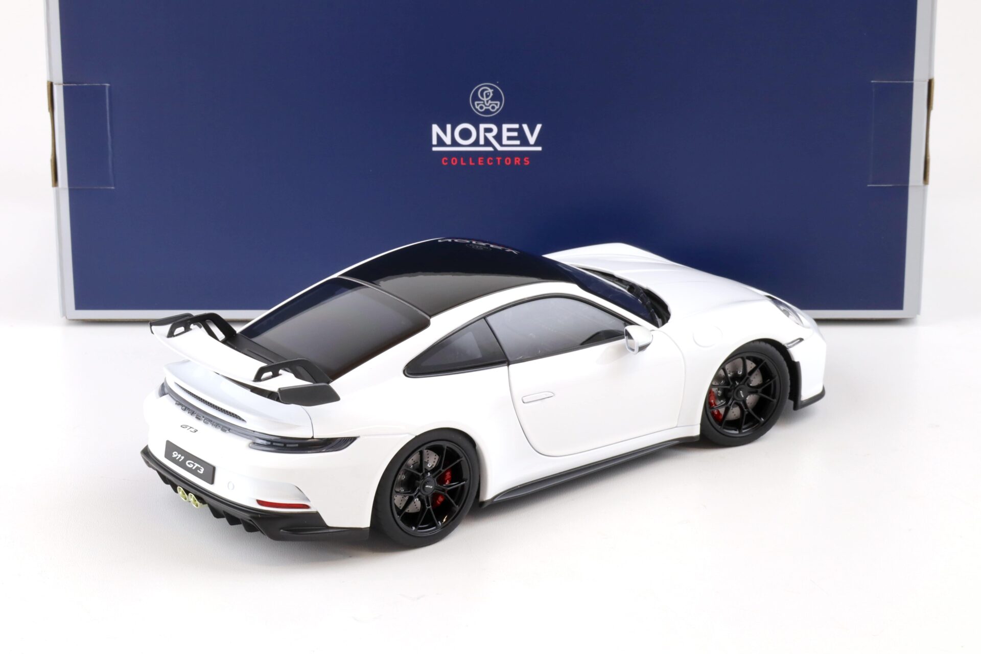 1:18 Norev Porsche 911 (992) GT3 Coupe 2021 white/ black roof