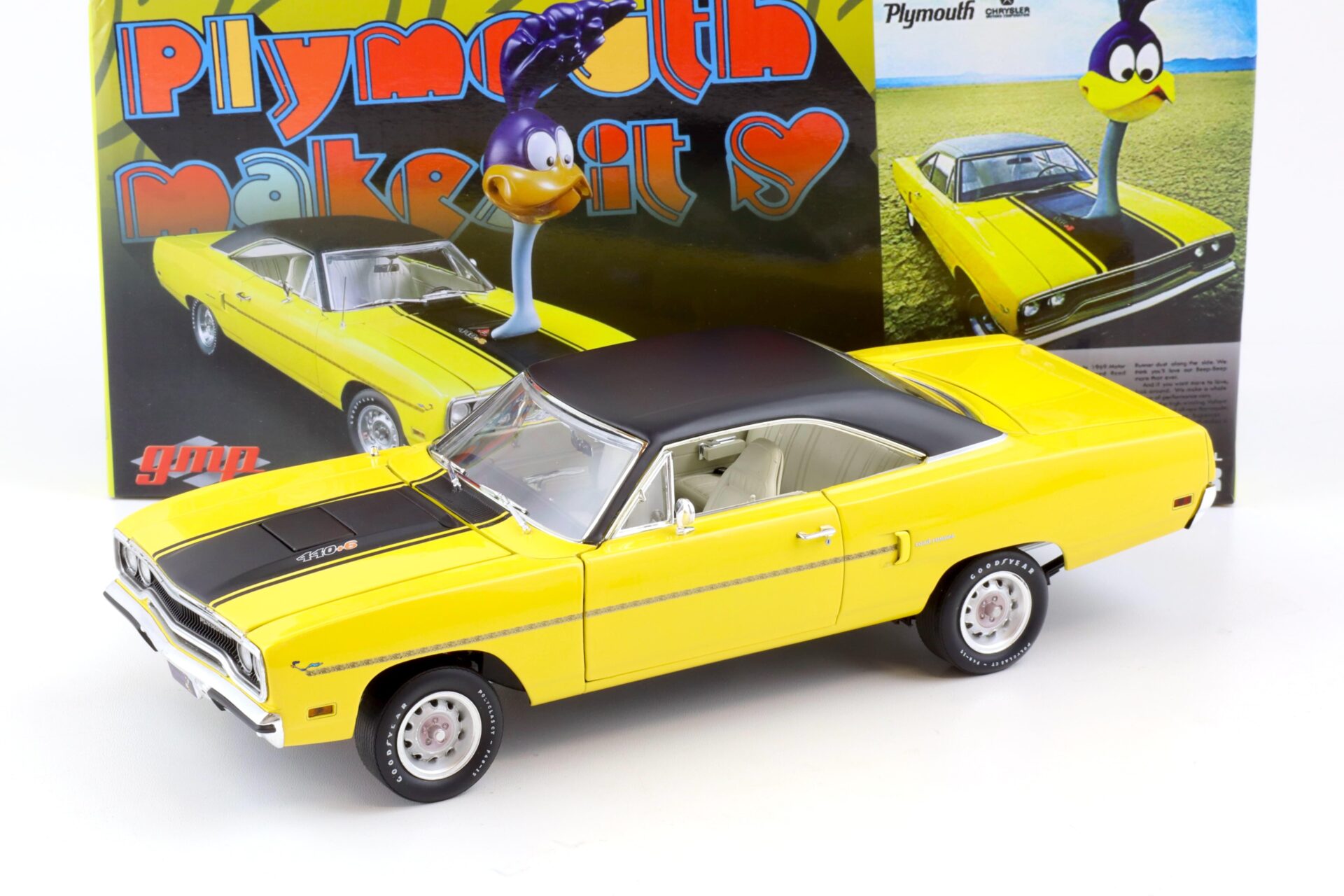 1:18 GMP 1970 Plymouth Road Runner The Loved Bird Air Grabber Figure yellow/ black