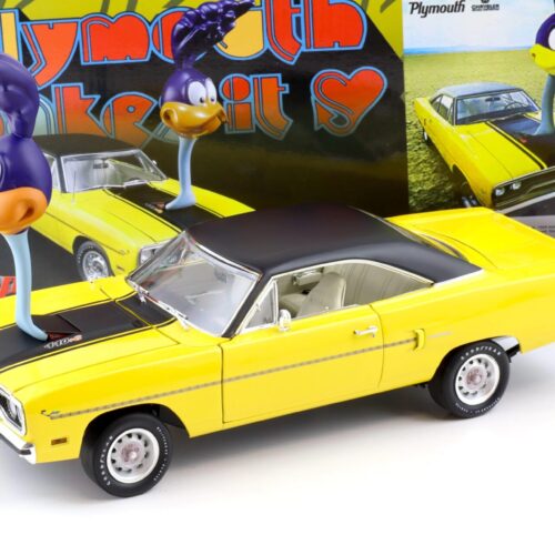 1:18 GMP 1970 Plymouth Road Runner The Loved Bird Air Grabber Figure yellow/ black