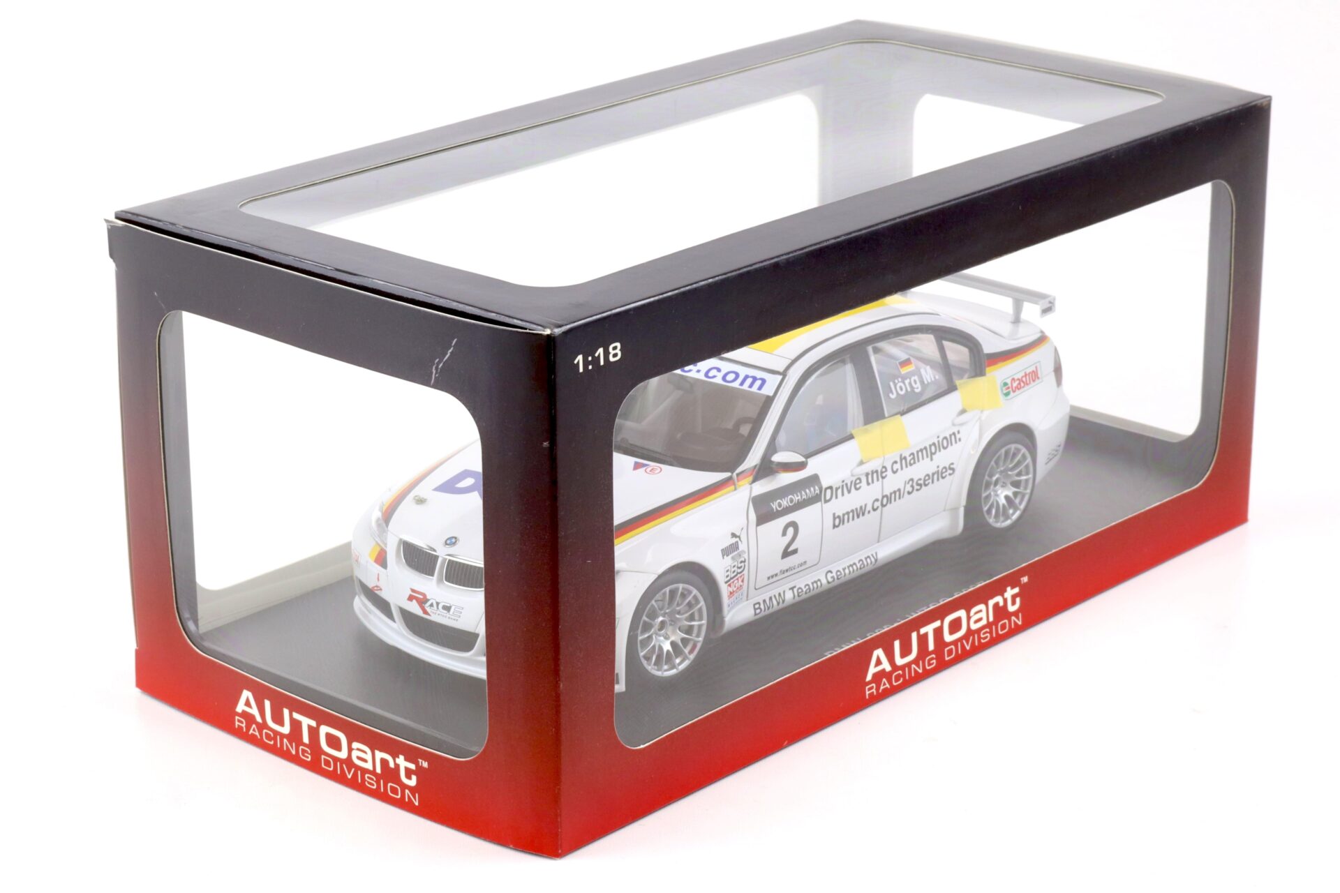 1:18 AUTOart BMW 320Si WTCC 2007 Team Germany #2 J.Müller 80747