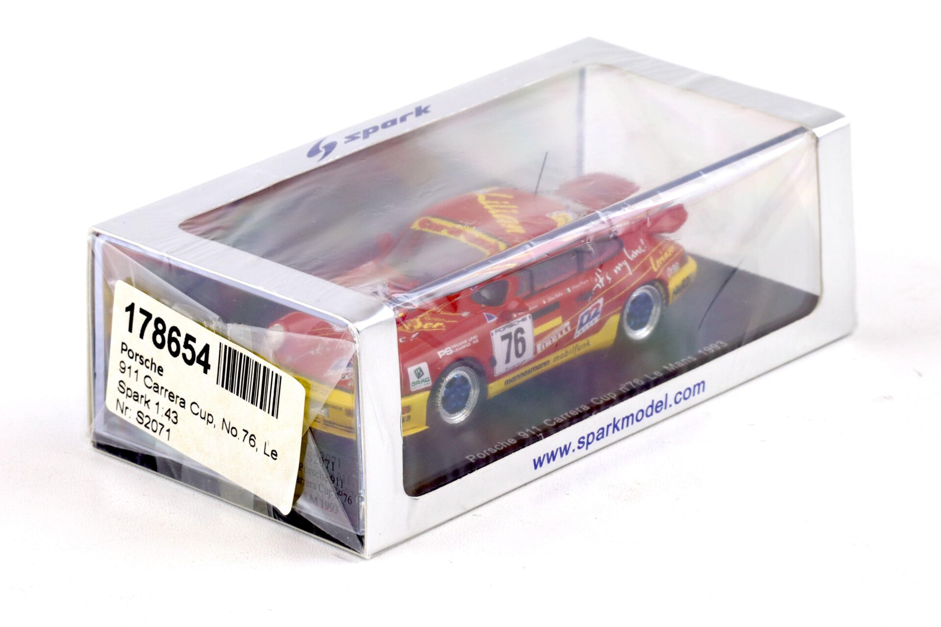 1:43 Spark Porsche 911 (964) Carrera Cup #76 Le Mans 1993 red/ yellow S2071