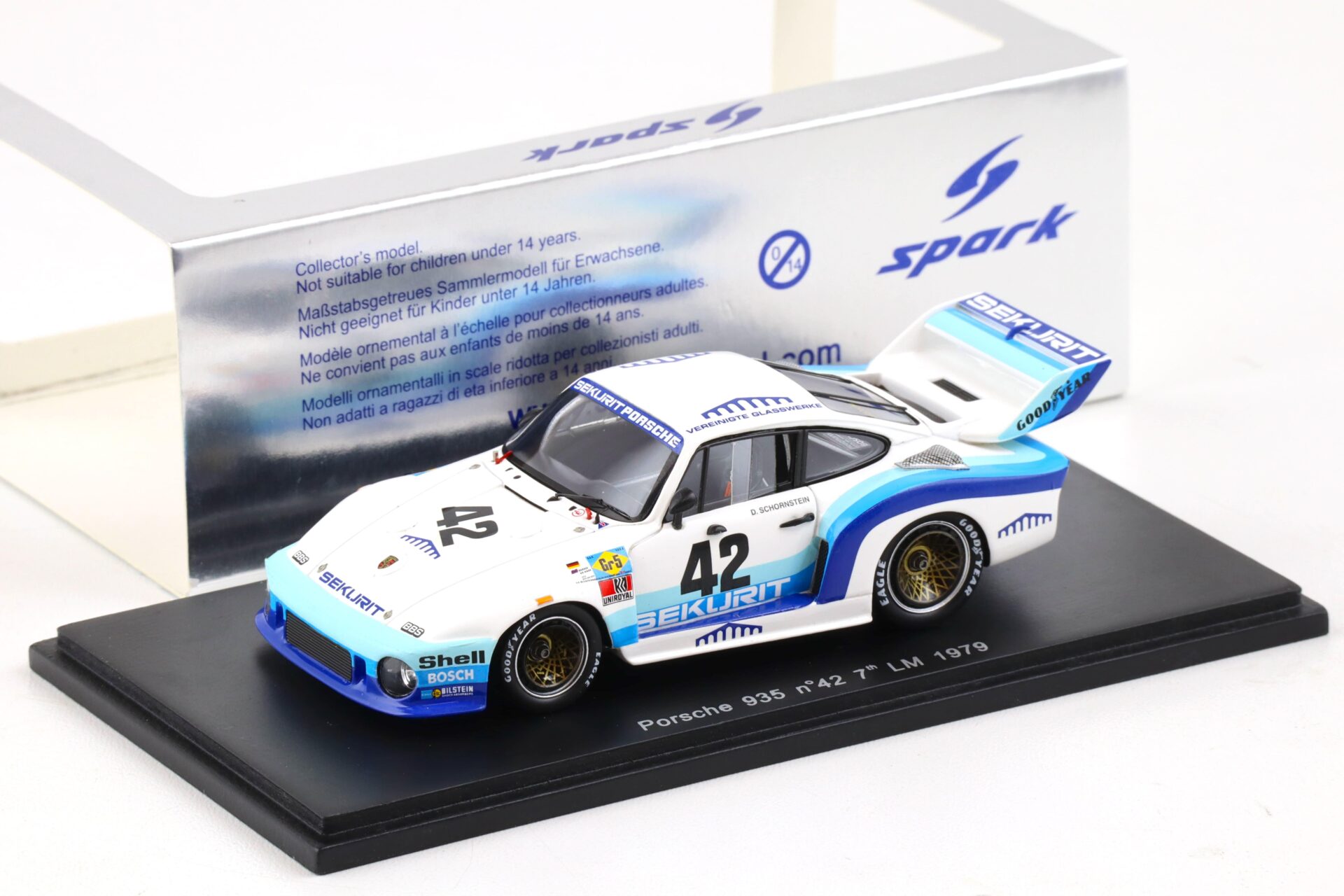 ID 83571 orig 1.jpg 1:43 Spark Porsche 935 SEKURIT 7th Le Mans 1979 #42 D.Schornstein