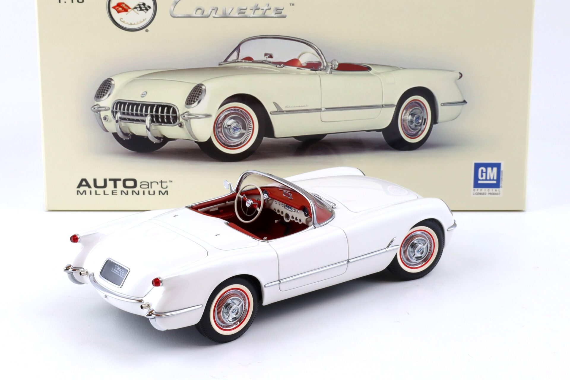 1:18 AUTOart Chevrolet Corvette C1 Convertible 1953 Polo white