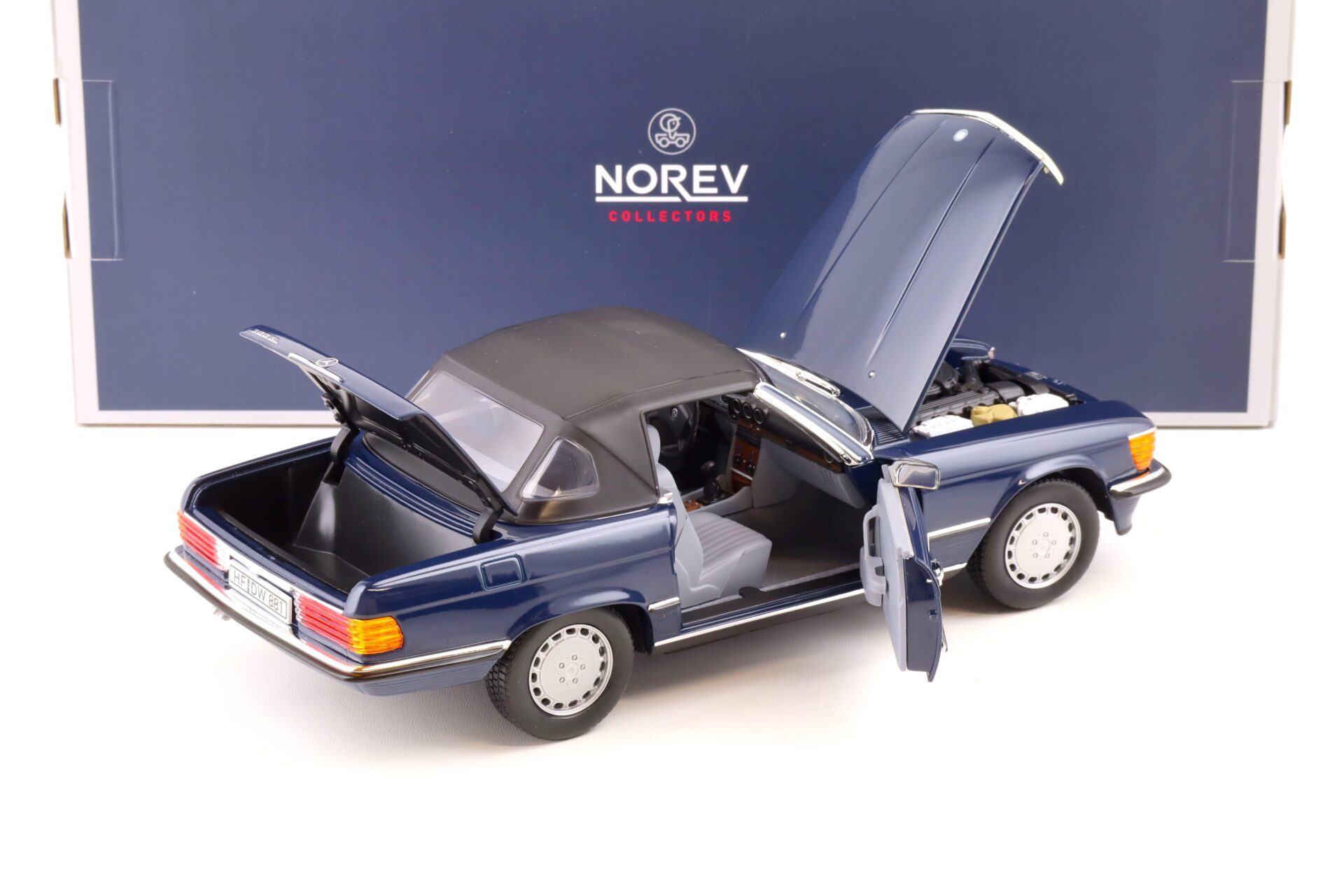 1:18 Norev Mercedes 300 SL Cabriolet R107 with Top 1986 dark blue
