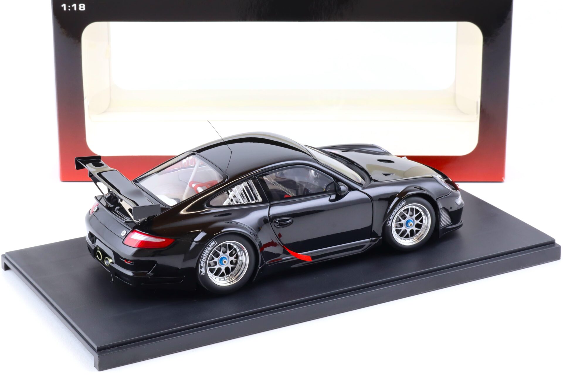 1:18 AUTOart Porsche 911 (997) GT3 RSR Coupe Plain Body Version black 80787