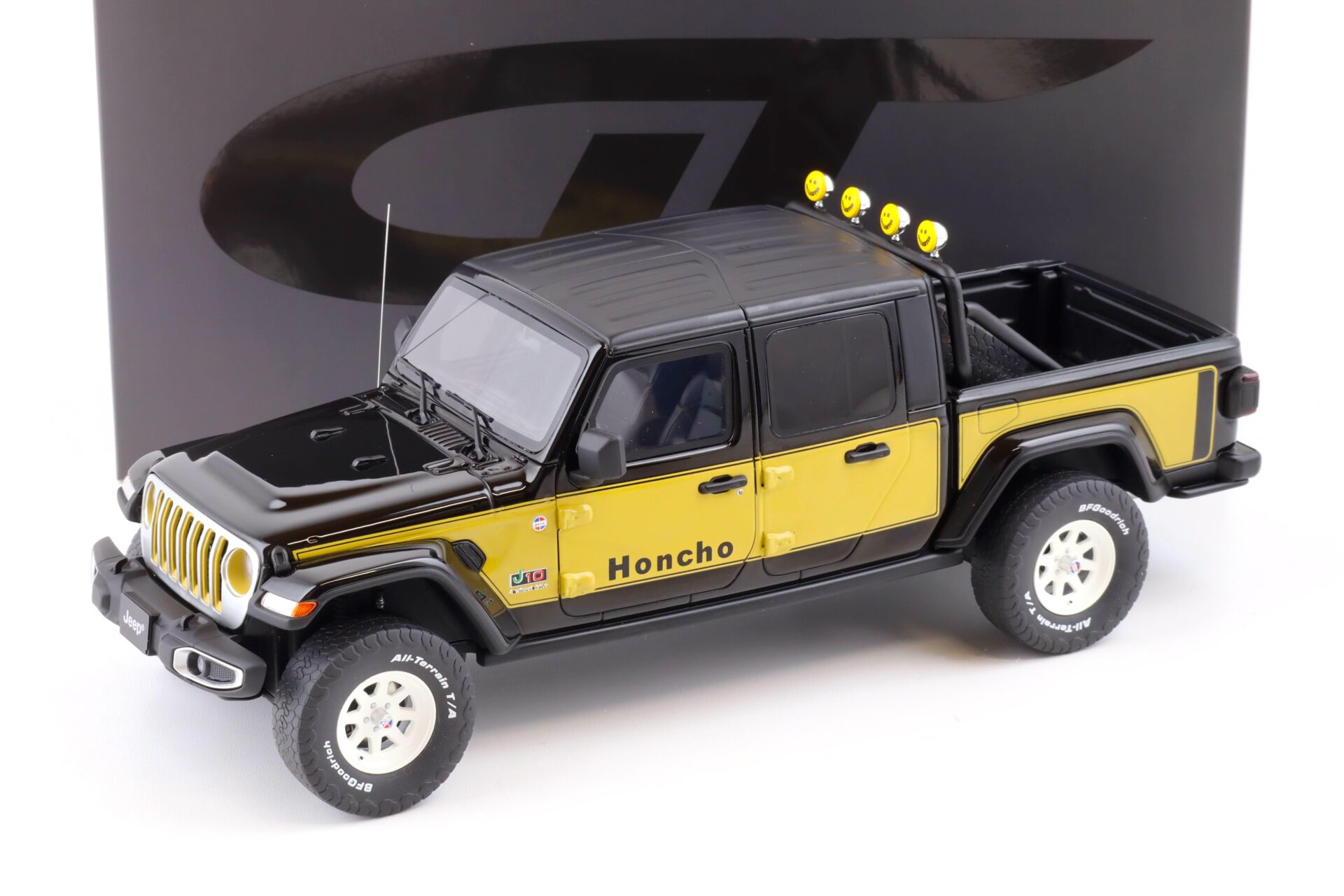 1:18 GT Spirit GT422 Jeep Gladiator Honcho 2020 black/ gold