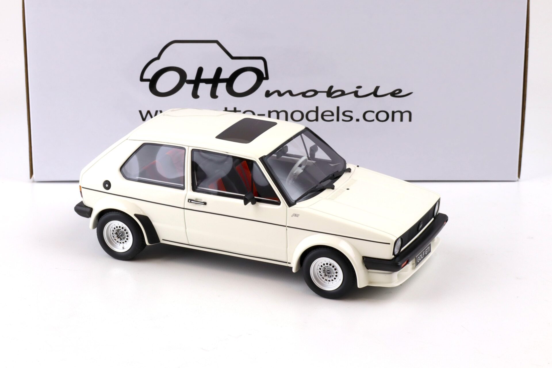 1:18 OTTO mobile OT1014 VW Golf GTI MK1 ABT white 1982