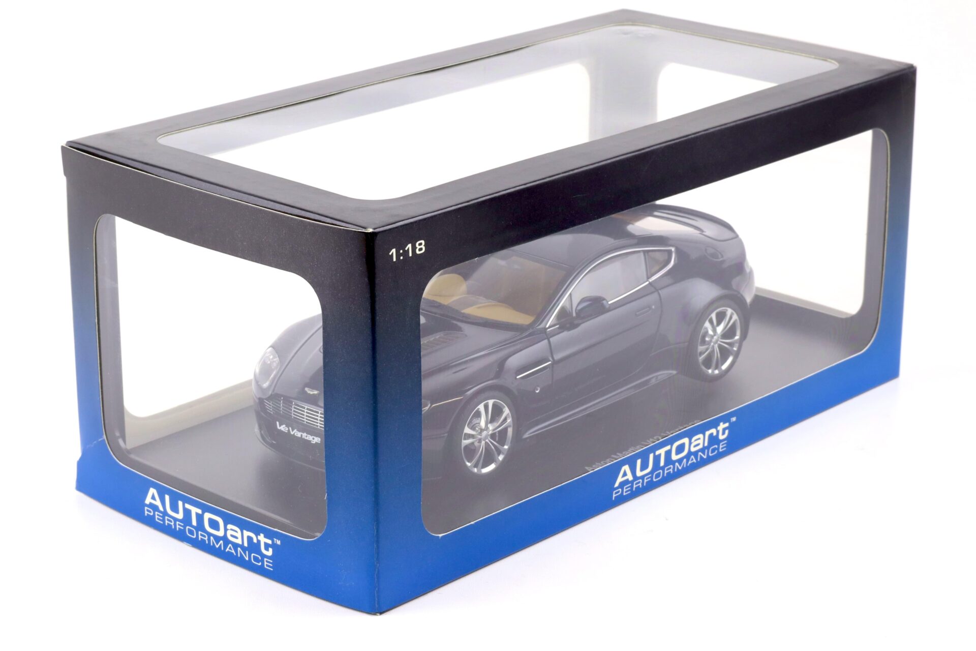 1:18 AUTOart Aston Martin V12 Vantage Coupe 2010 Midnight blue 70205