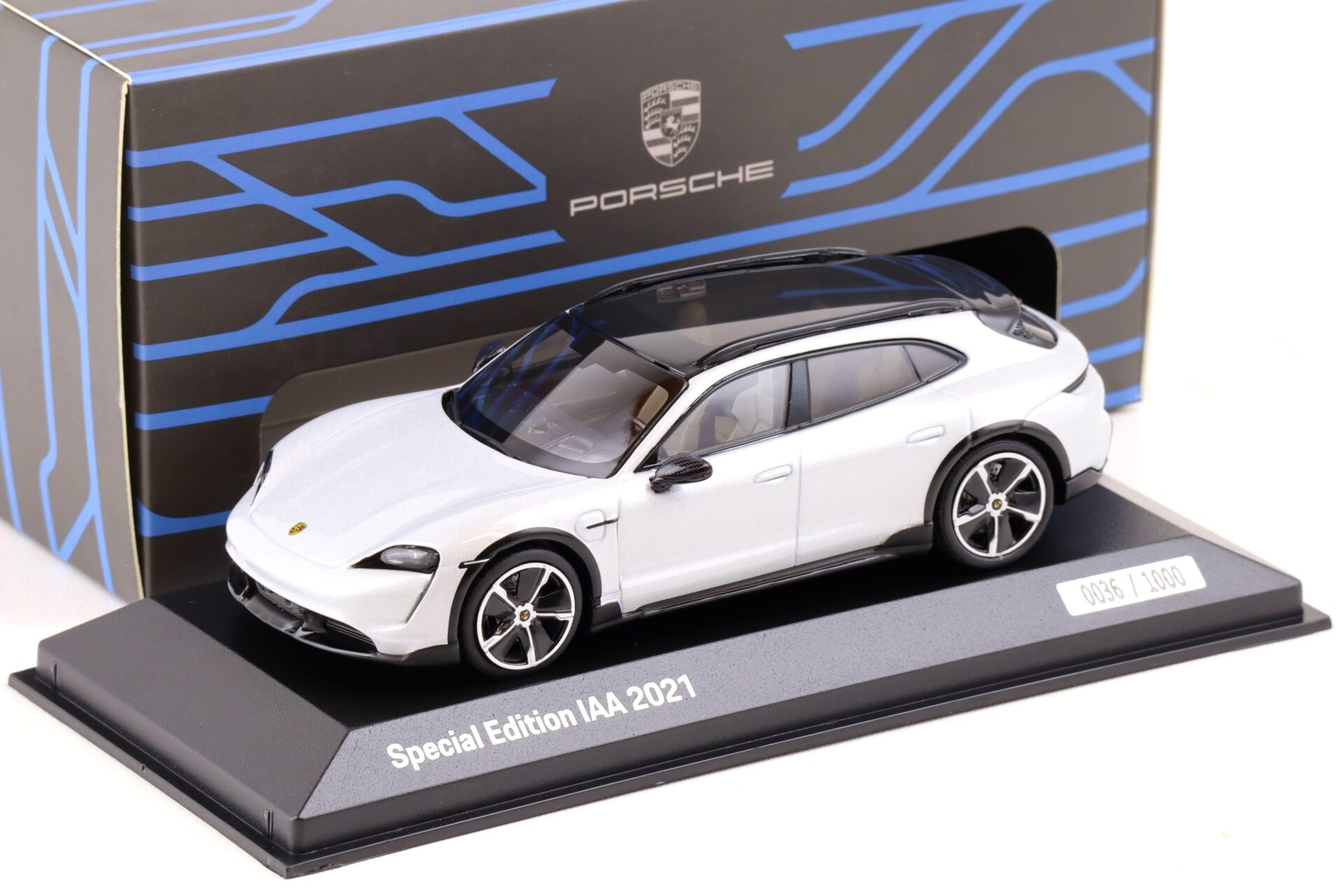 1:43 Minichamps Porsche Taycan Turbo S Cross Turismo IAA 2021 WAP DEALER