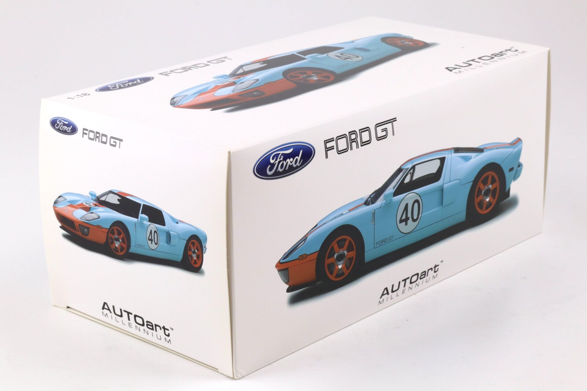 1:18 AUTOart Ford GT 2004 blue/ orange stripes #40 GULF Livery