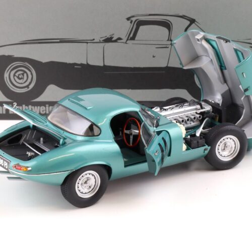 1:18 Paragon Jaguar E-Type Lightweight No.4 Atkins 86 PJ green metallic 1963