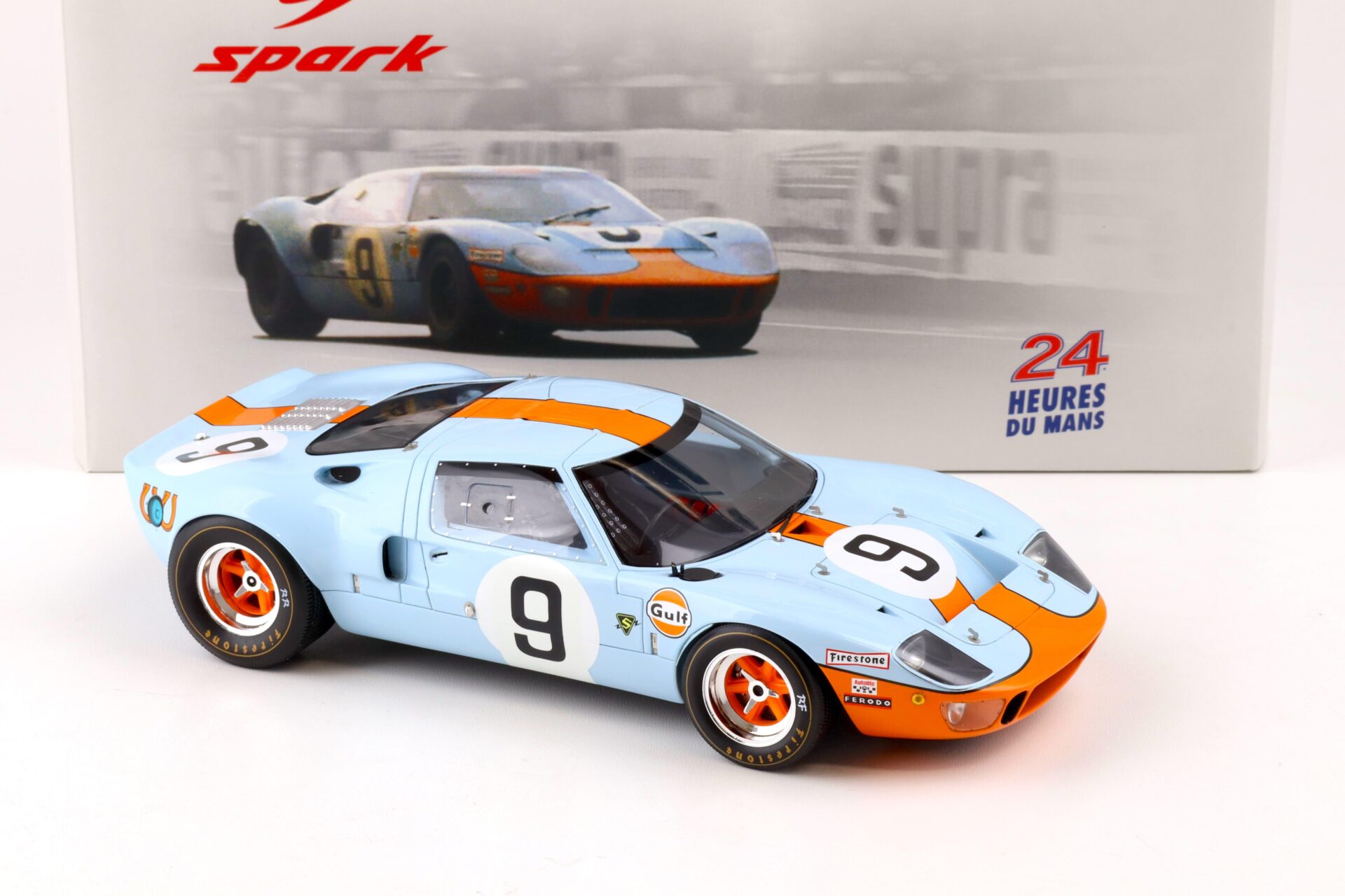 1:18 Spark Ford GT40 Winner Le Mans 1968 Gulf #9 blue/ orange 18LM68