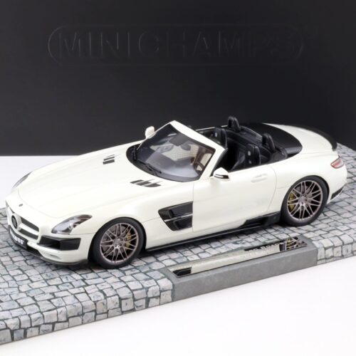 1:18 Minichamps Mercedes SLS Brabus 700 Biturbo Roadster 2013 pearl white