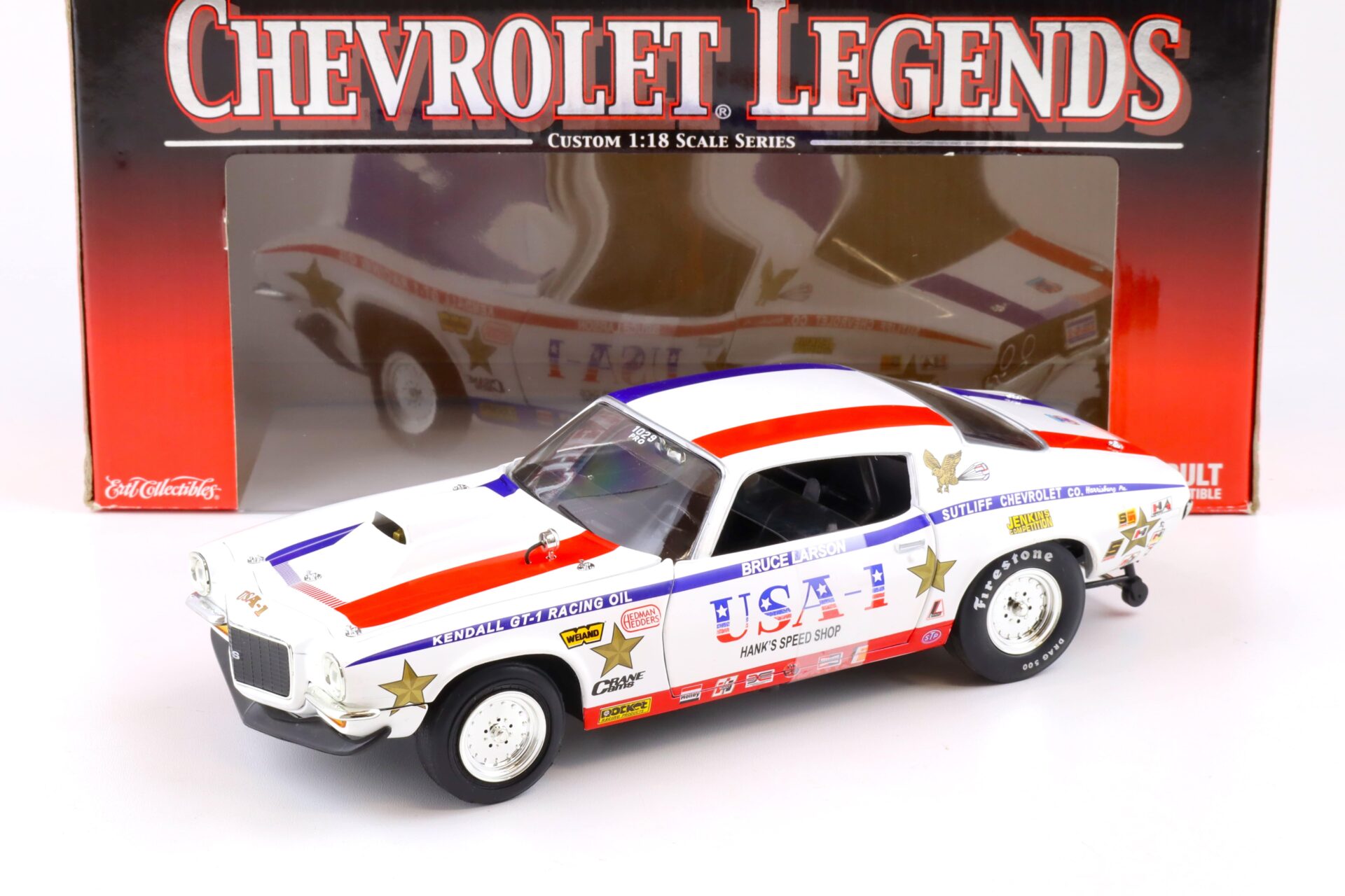 1:18 ERTL Collectibles 1970 Chevrolet Rally Sport Camaro Legends white with blue / red stripe