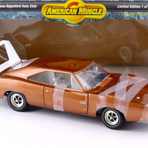 1:18 ERTL Dodge Charger Daytona Superbird Auto Club bronze metallic/ white