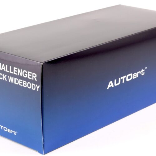 1:18 AUTOart Dodge Challenger R/T Scat Pack Widebody 2022 Hellraisin 71771