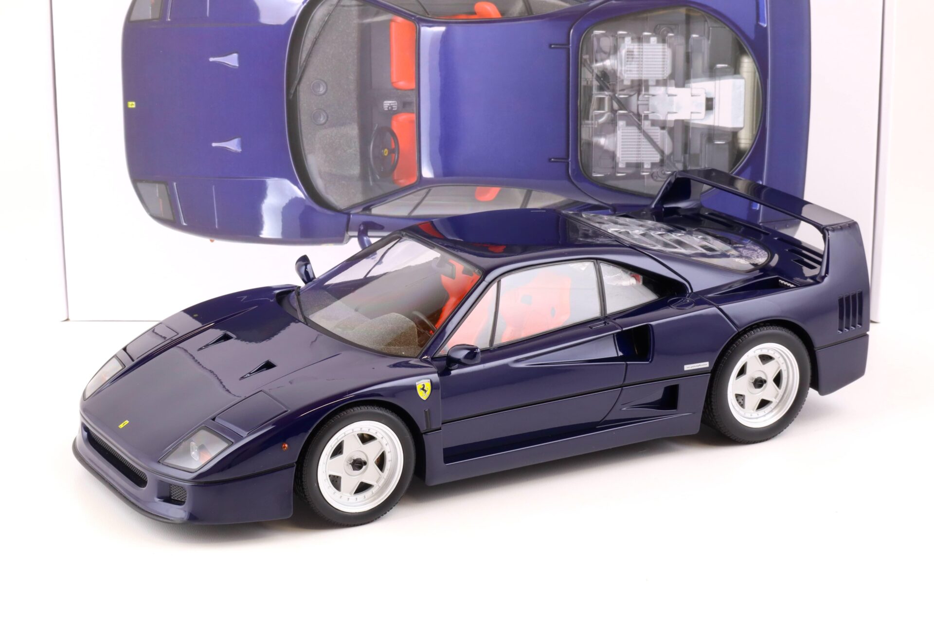 1:12 Norev Ferrari F40 blue metallic 1987 - Limited Edition 300 pcs.