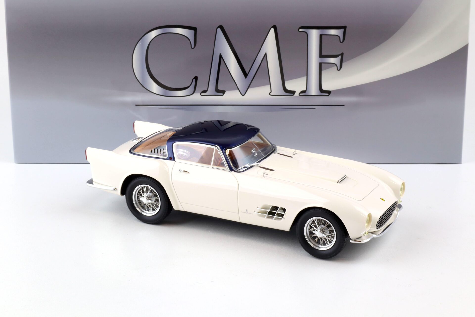 1:18 CMF Ferrari 375 MM Berlinetta by Pinin Farina white/ metallic blue roof 1955