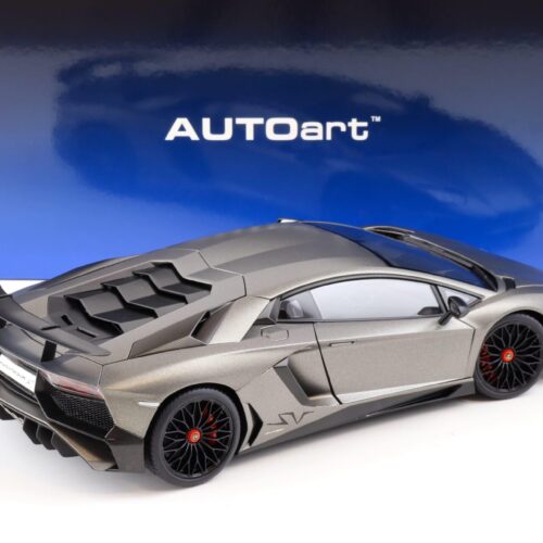 1:18 AUTOart Lamborghini Aventador LP750-4 SV Grigio Titans/ matt grey 74554