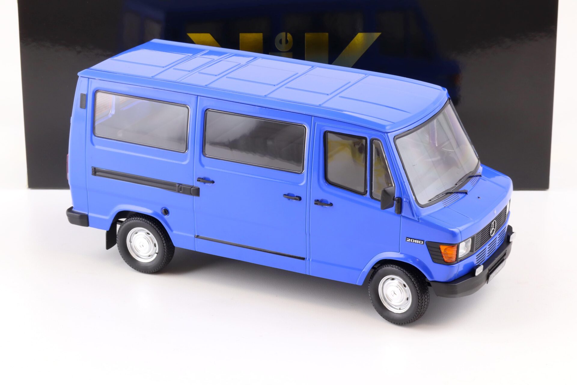 1:18 KK-Scale Mercedes 208D Bus Van Kastenwagen blue