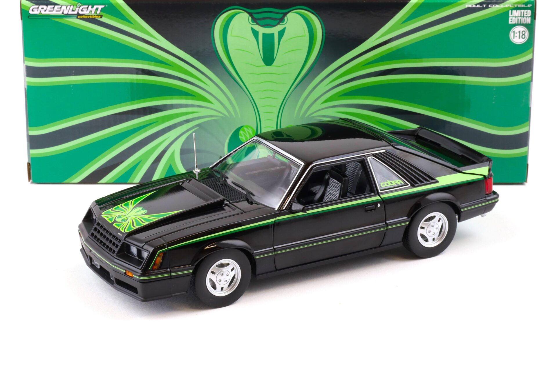 ID 84774 orig.jpg 1:18 Greenlight 1980 Ford Mustang Cobra Coupe black/ green