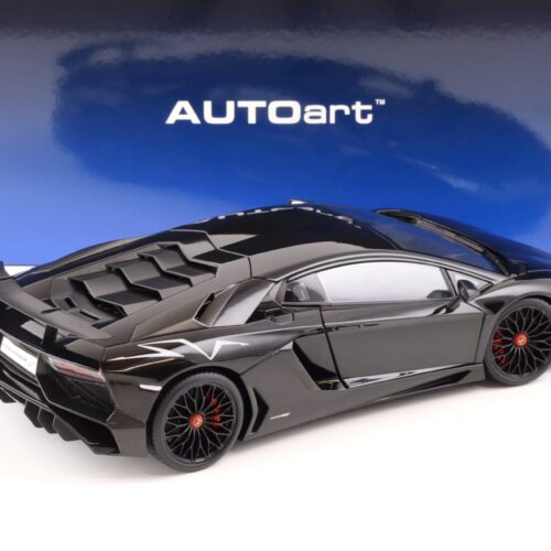 1:18 AUTOart Lamborghini Aventador LP750-4 SV Nero Aldebaran/ Gloss black 74556