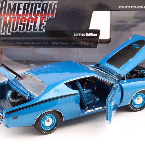 1:18 Auto World 1971 Dodge Charger R/T Coupe Class of 1971 blue metallic
