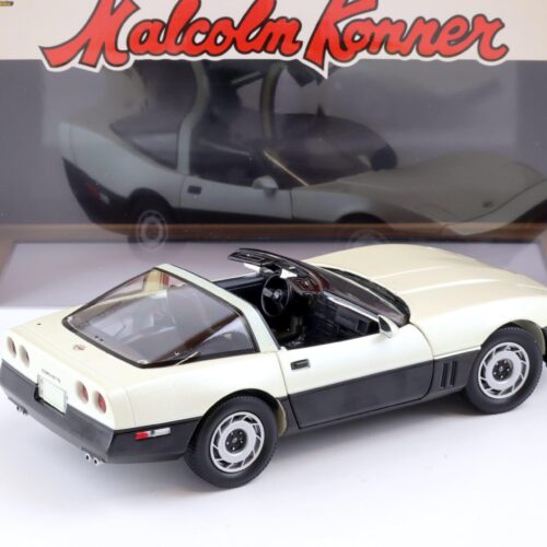 1:18 Greenlight 1986 Chevrolet Corvette C4 Malcom Konner Commemorative white