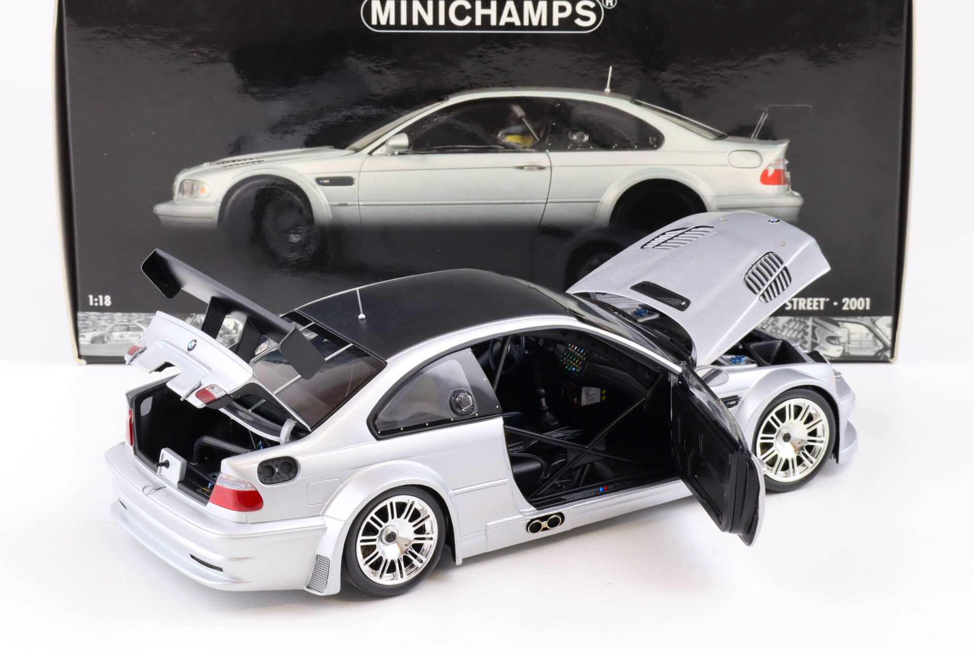 1:18 Minichamps BMW M3 GTR E46 Street 2001 silver with Carbon roof