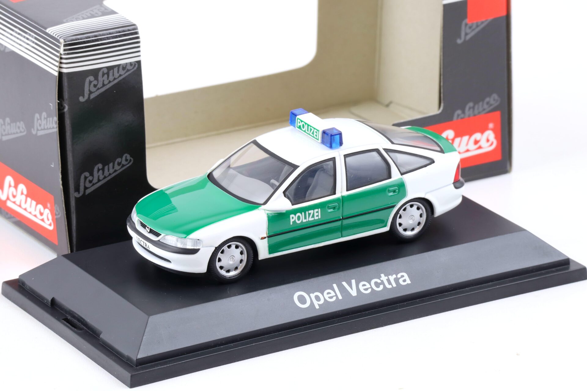 ID 85091 orig 1.jpg 1:43 Schuco Opel Vectra Limousine POLIZEI green/ white