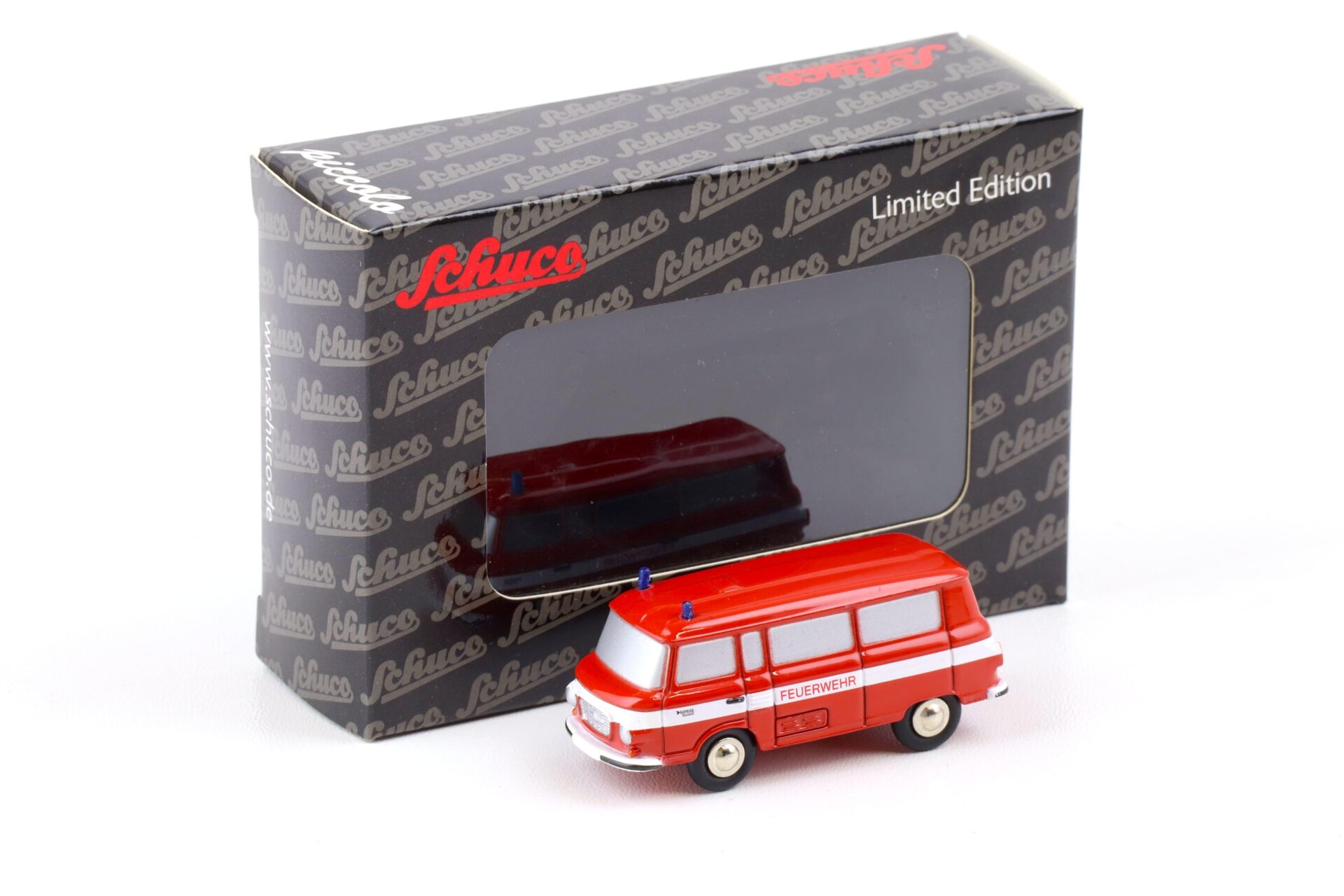 ID 85207 orig 1.jpg Schuco Piccolo Barkas B1000 Bus Feuerwehr red/ white