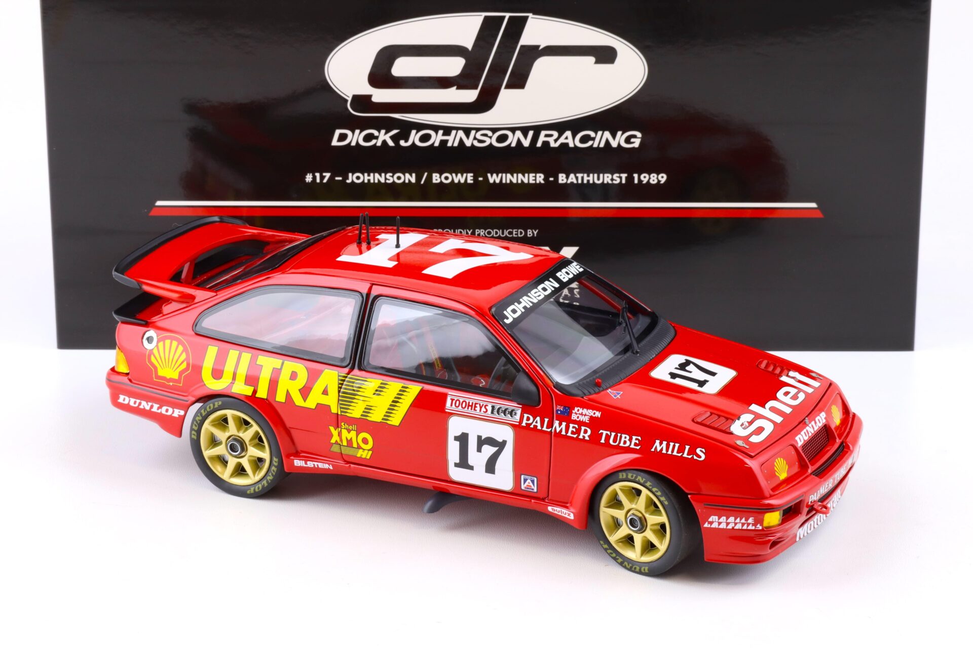 1:18 APEX Ford Sierra RS500 Johnson/ Bowe #17 Winner Bathurst 1989 Shell red
